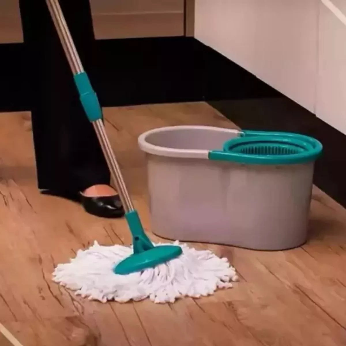 1 Mop Fit Flash Limp Extensível Giratório MOP5010 + 2 Refis