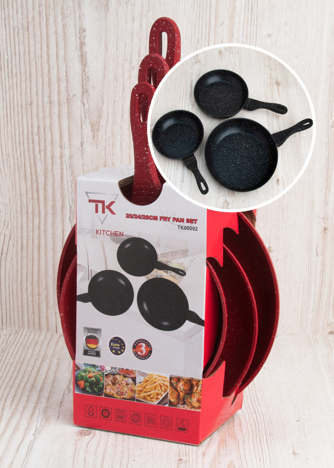 Set of pans with a non-stick coating